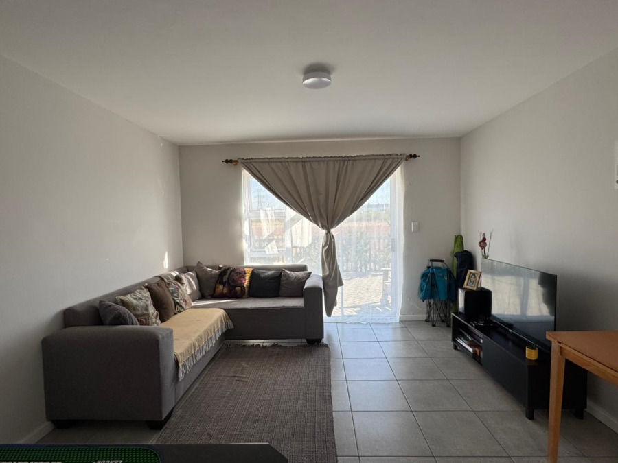 2 Bedroom Property for Sale in Stratford Green Western Cape